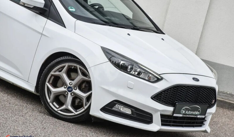 Ford Focus | FWD (przód) | Manualna | 250 KM | Biały full