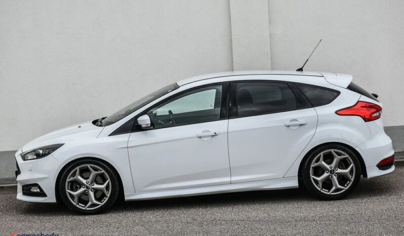 Ford Focus | FWD (przód) | Manualna | 250 KM | Biały full