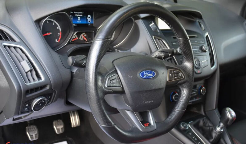 Ford Focus | FWD (przód) | Manualna | 250 KM | Biały full