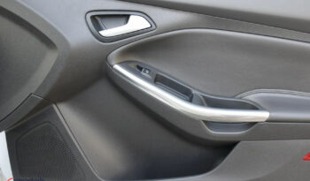Ford Focus | FWD (przód) | Manualna | 250 KM | Biały full