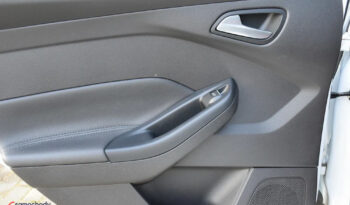 Ford Focus | FWD (przód) | Manualna | 250 KM | Biały full