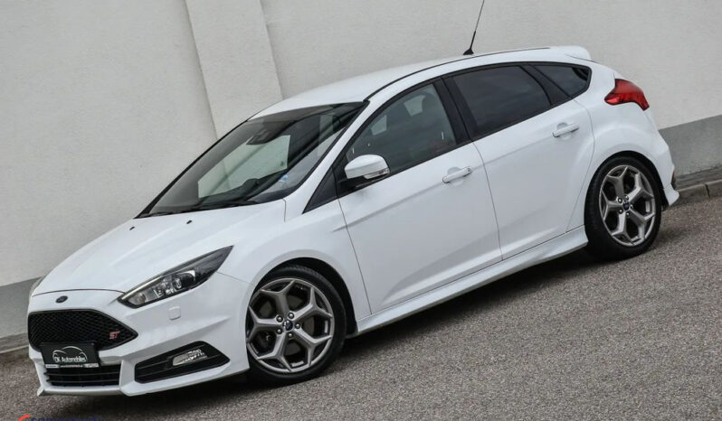 Ford Focus | FWD (przód) | Manualna | 250 KM | Biały full