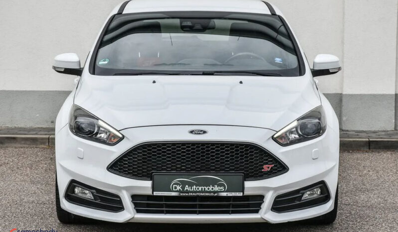 Ford Focus | FWD (przód) | Manualna | 250 KM | Biały full