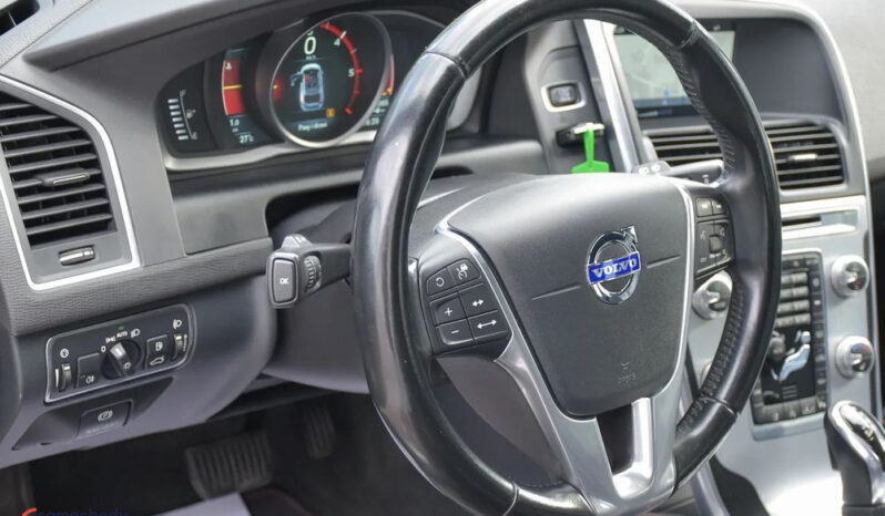 Volvo XC 60 | FWD (przód) | Automatyczna | 181 KM | Niebieski full