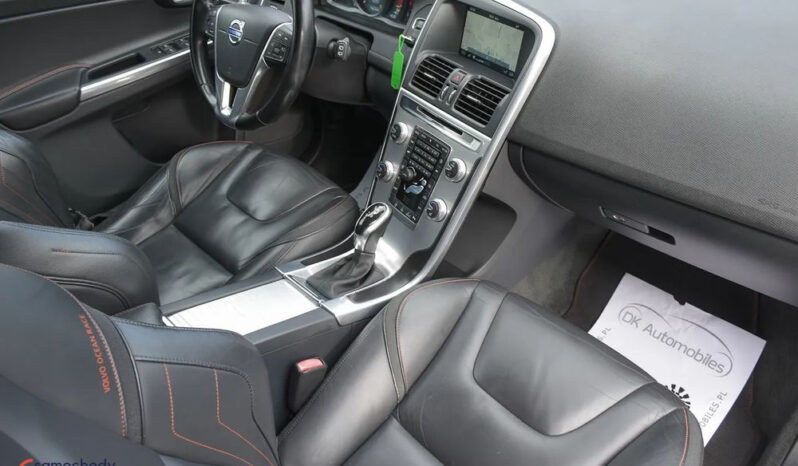 Volvo XC 60 | FWD (przód) | Automatyczna | 181 KM | Niebieski full