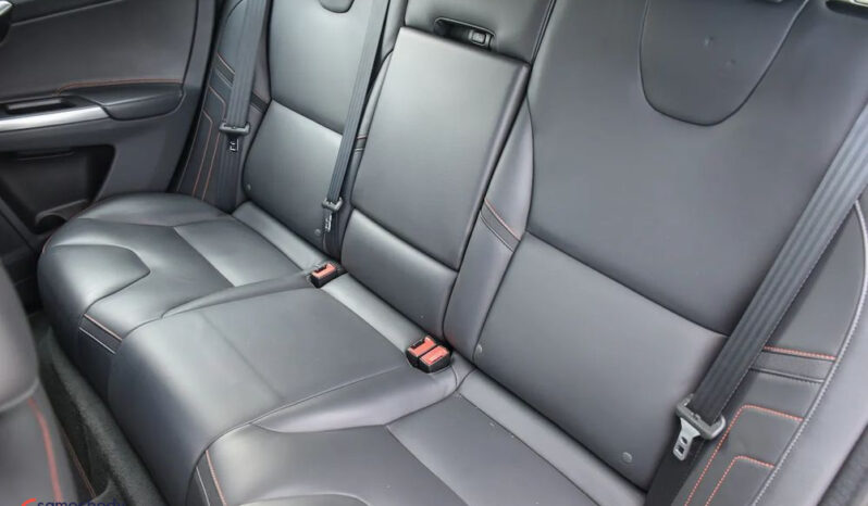 Volvo XC 60 | FWD (przód) | Automatyczna | 181 KM | Niebieski full