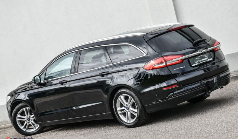Ford Mondeo | 4×4 (stały) | Manualna | 150 KM | Czarny full