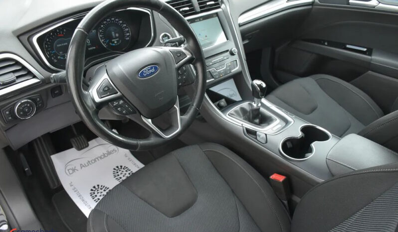 Ford Mondeo | 4×4 (stały) | Manualna | 150 KM | Czarny full