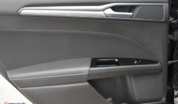 Ford Mondeo | 4×4 (stały) | Manualna | 150 KM | Czarny full