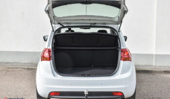 Kia Venga | FWD (przód) | Automatyczna | 125 KM | Biały full