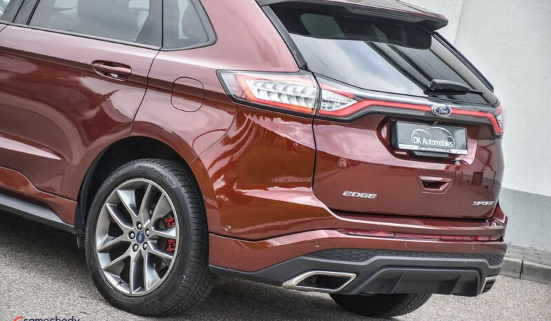 Ford Edge | 4×4 (stały) | Automatyczna | 210 KM | Bordowy full