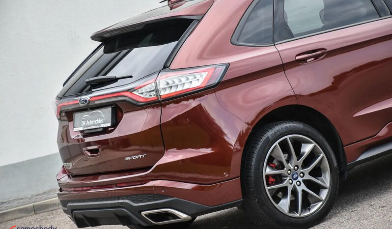 Ford Edge | 4×4 (stały) | Automatyczna | 210 KM | Bordowy full