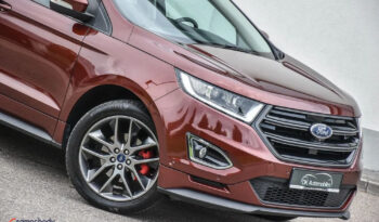 Ford Edge | 4×4 (stały) | Automatyczna | 210 KM | Bordowy full