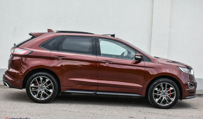 Ford Edge | 4×4 (stały) | Automatyczna | 210 KM | Bordowy full