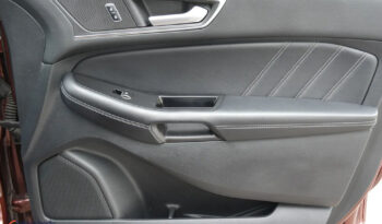 Ford Edge | 4×4 (stały) | Automatyczna | 210 KM | Bordowy full