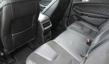 Ford Edge | 4×4 (stały) | Automatyczna | 210 KM | Bordowy full