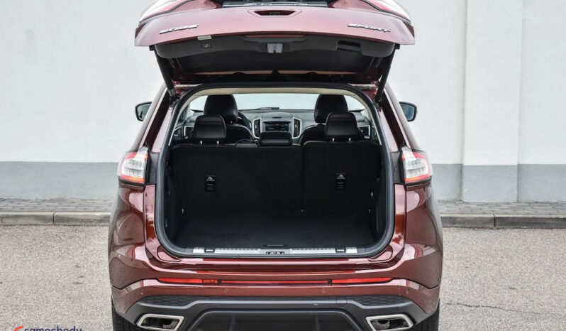 Ford Edge | 4×4 (stały) | Automatyczna | 210 KM | Bordowy full