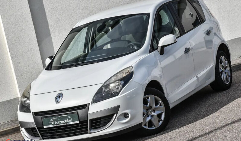 Renault Scenic | FWD (przód) | Automatyczna | 110 KM | Biały full