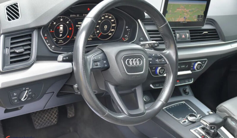 Audi Q5 | 4×4 (stały) | Automatyczna | 190 KM | Czarny full
