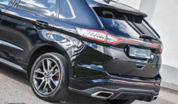 Ford Edge | 4×4 (stały) | Automatyczna | 210 KM | Czarny full
