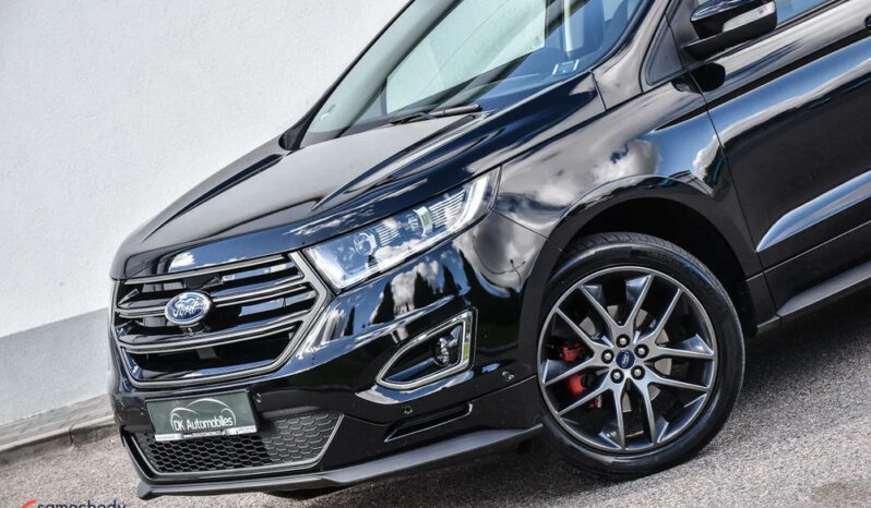 Ford Edge | 4×4 (stały) | Automatyczna | 210 KM | Czarny full