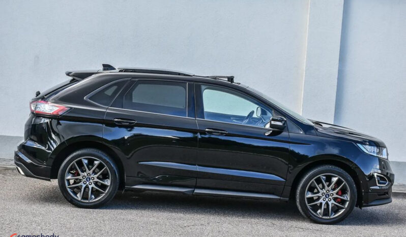 Ford Edge | 4×4 (stały) | Automatyczna | 210 KM | Czarny full