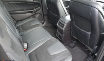 Ford Edge | 4×4 (stały) | Automatyczna | 210 KM | Czarny full