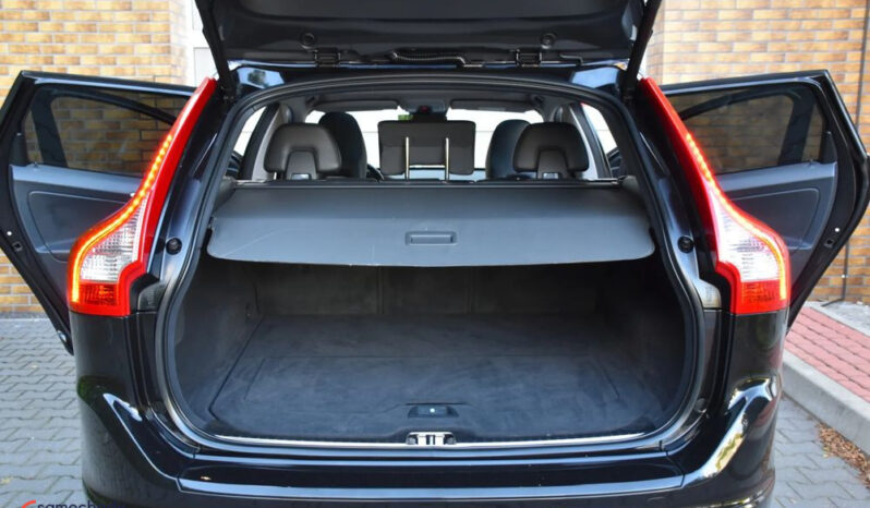 Volvo XC 60 | FWD (przód) | Automatyczna | 150 KM | Czarny full