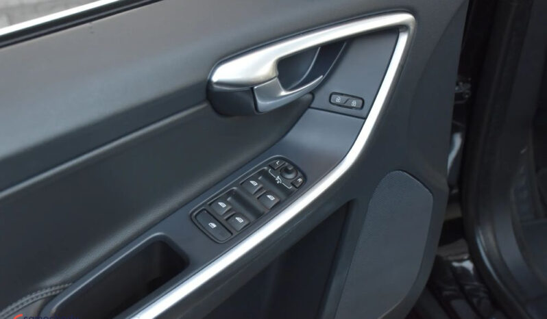 Volvo XC 60 | FWD (przód) | Automatyczna | 150 KM | Czarny full