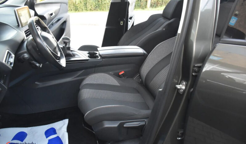 Peugeot 3008 | FWD (przód) | Manualna | 130 KM | Zielony full