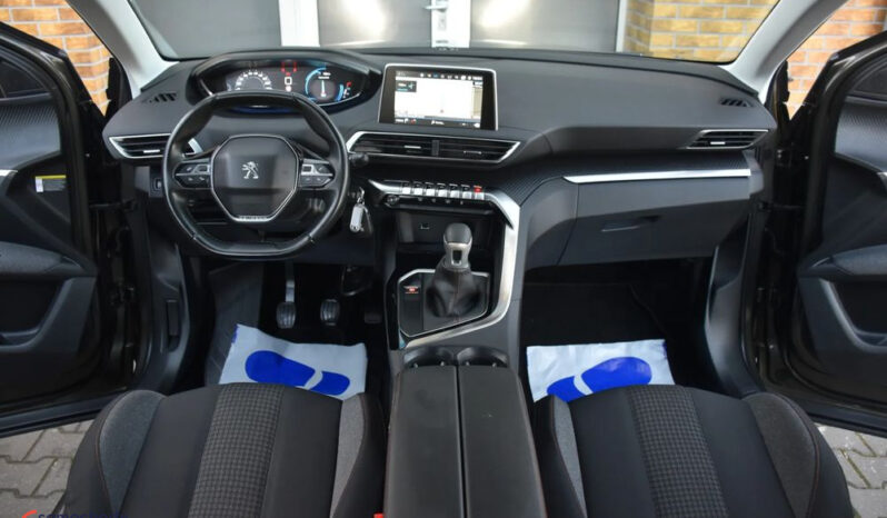 Peugeot 3008 | FWD (przód) | Manualna | 130 KM | Zielony full