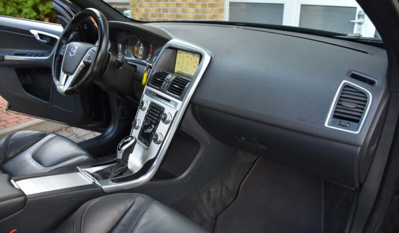 Volvo XC 60 | FWD (przód) | Automatyczna | 181 KM | Czarny full