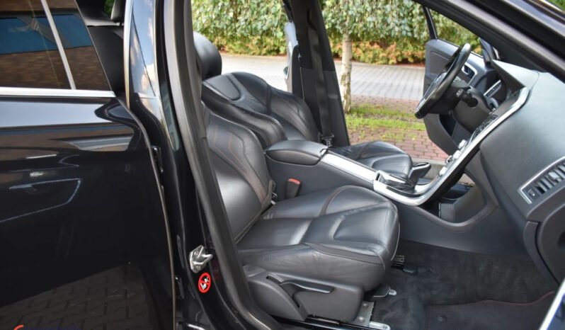 Volvo XC 60 | FWD (przód) | Automatyczna | 181 KM | Czarny full