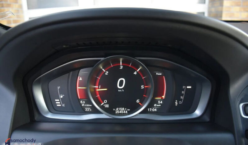 Volvo XC 60 | FWD (przód) | Automatyczna | 181 KM | Czarny full