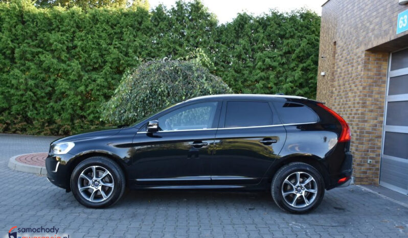 Volvo XC 60 | FWD (przód) | Automatyczna | 181 KM | Czarny full