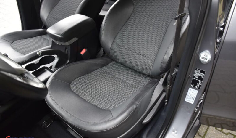 Hyundai ix35 | FWD (przód) | Manualna | 115 KM | Szary full