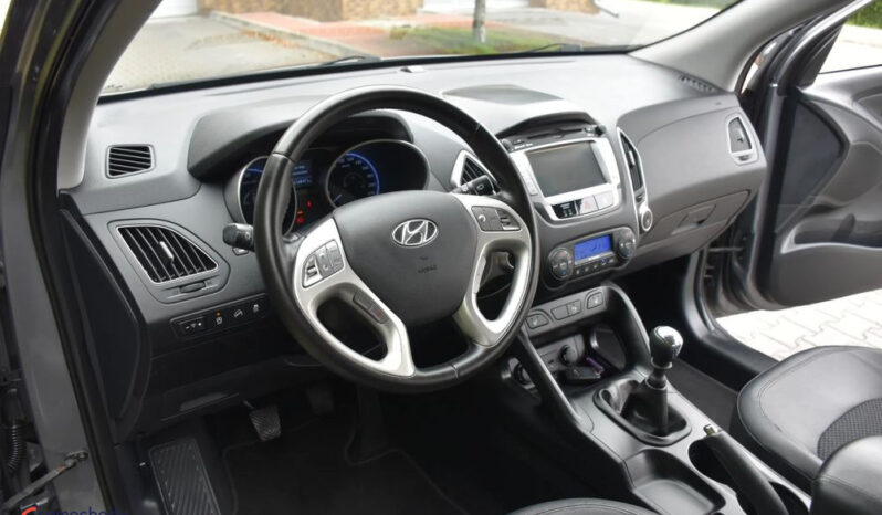 Hyundai ix35 | FWD (przód) | Manualna | 115 KM | Szary full