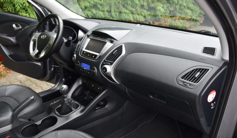 Hyundai ix35 | FWD (przód) | Manualna | 115 KM | Szary full