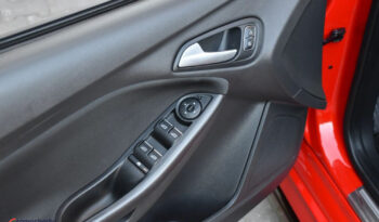 Ford Focus | FWD (przód) | Manualna | 150 KM | Czerwony full