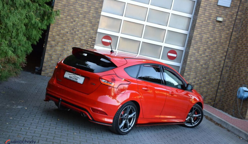 Ford Focus | FWD (przód) | Manualna | 150 KM | Czerwony full