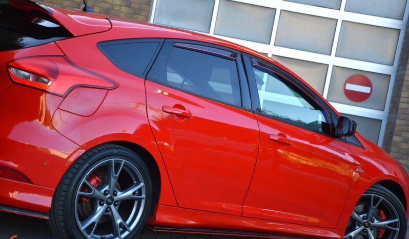 Ford Focus | FWD (przód) | Manualna | 150 KM | Czerwony full