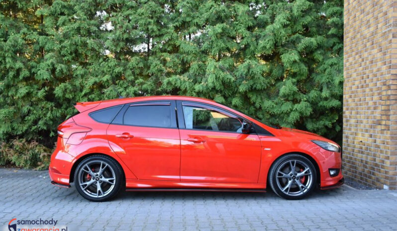 Ford Focus | FWD (przód) | Manualna | 150 KM | Czerwony full