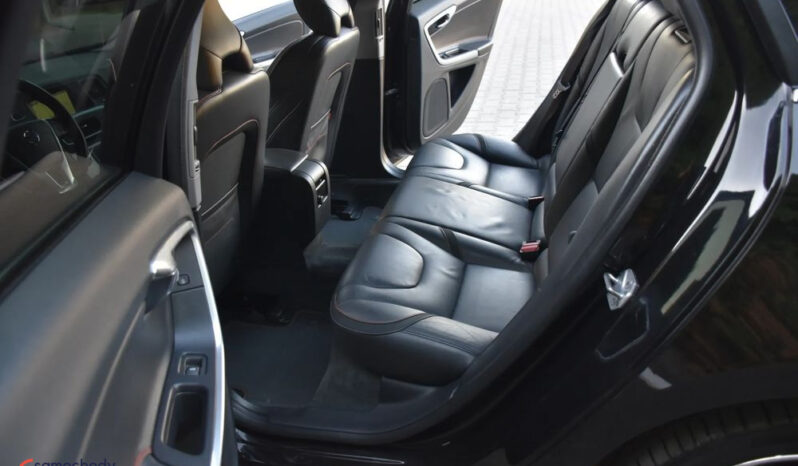 Volvo V60 | FWD (przód) | Manualna | 150 KM | Czarny full
