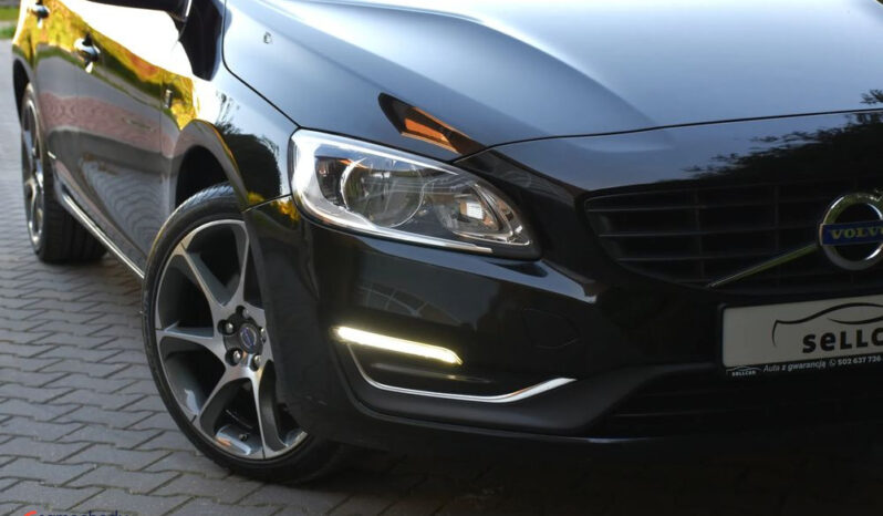 Volvo V60 | FWD (przód) | Manualna | 150 KM | Czarny full