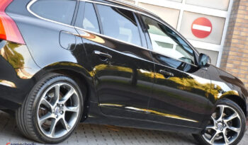 Volvo V60 | FWD (przód) | Manualna | 150 KM | Czarny full