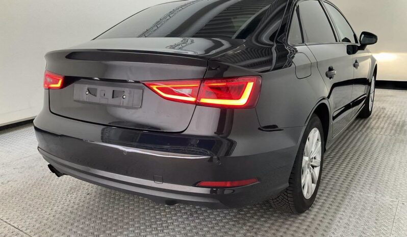 Audi A3 Limousine | 2015 | 125 KM | 1395cm3 | Czarny full