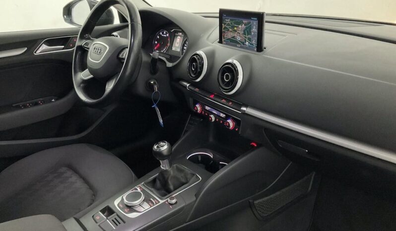 Audi A3 Limousine | 2015 | 125 KM | 1395cm3 | Czarny full
