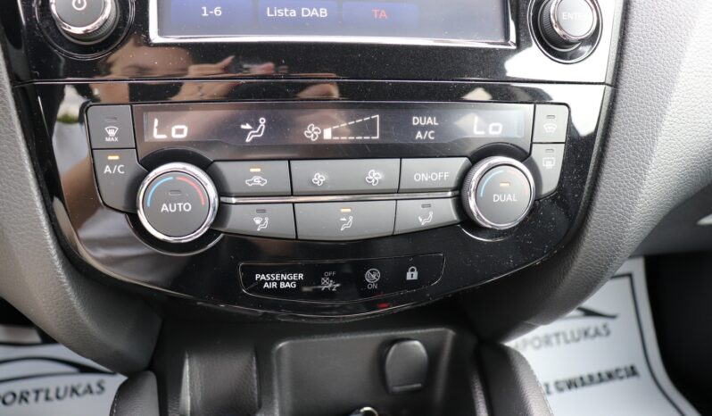 Nissan Qashqai | 2017 | 163 KM | 1618cm3 | Szary full