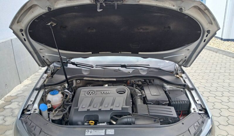 Volkswagen Passat | 2014 | 140 KM | 1968cm3 | Srebrny full