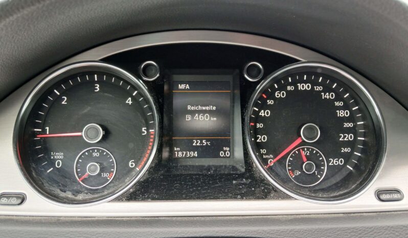 Volkswagen Passat | 2014 | 140 KM | 1968cm3 | Srebrny full